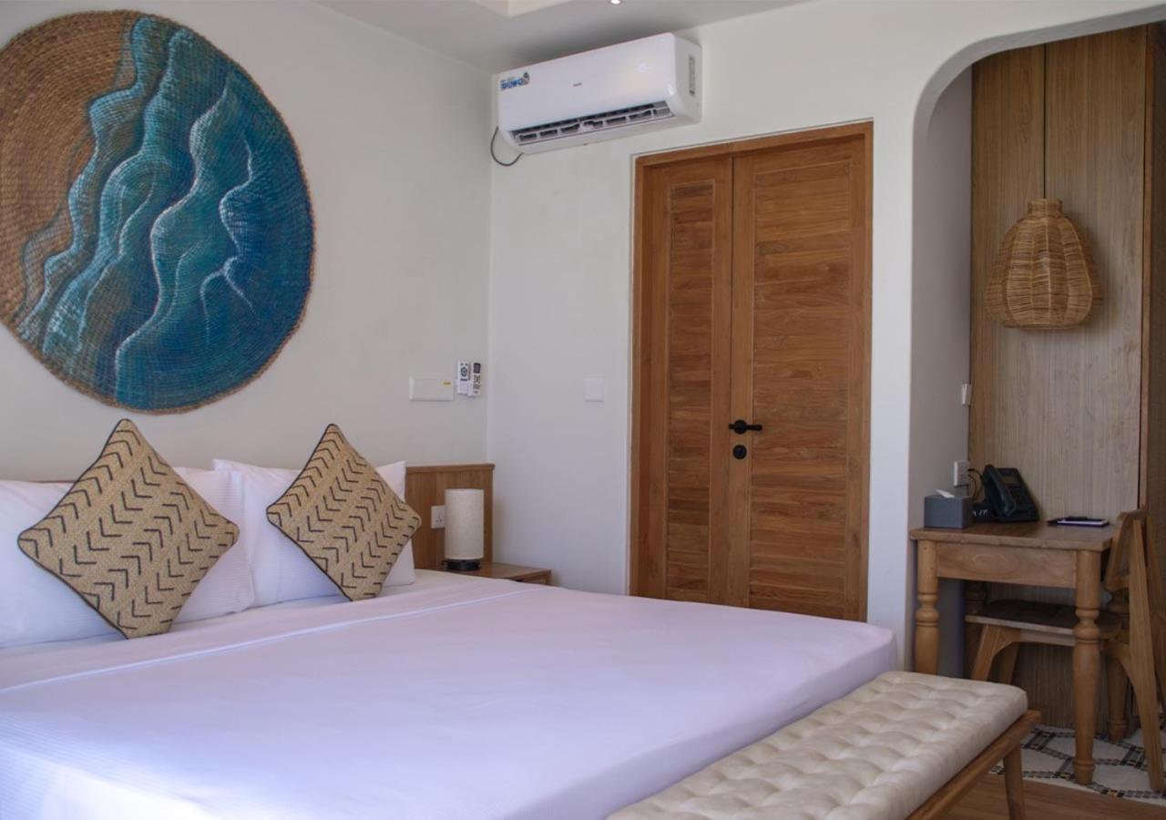 Stone Beach Club Dhiffushi Eksteriør billede